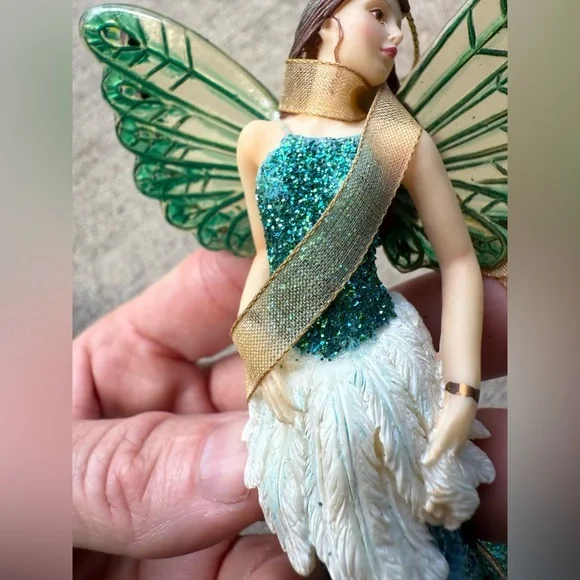 Heirloom Ornament, The Ashton-Drake Galleries Peacock Fantasy Wings of Light - Picture 8 of 11